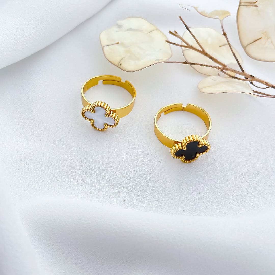 Pack of 2 Adjustable Beautiful Vancleef Rings
