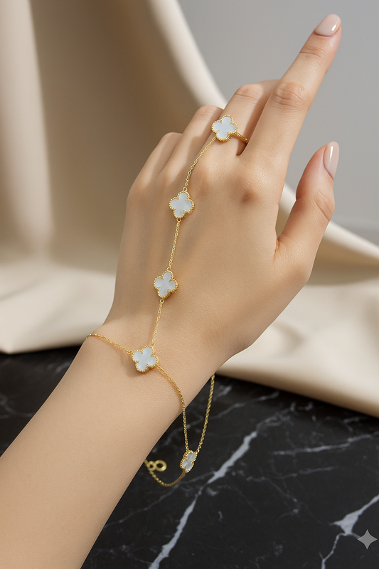 Beautiful Four Leaf Anja