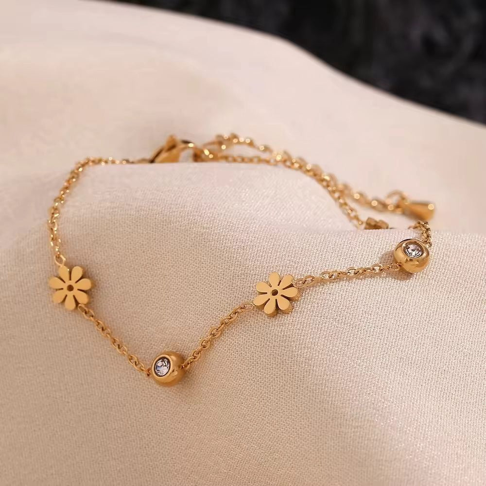 Cute Polly Hand Bracelet
