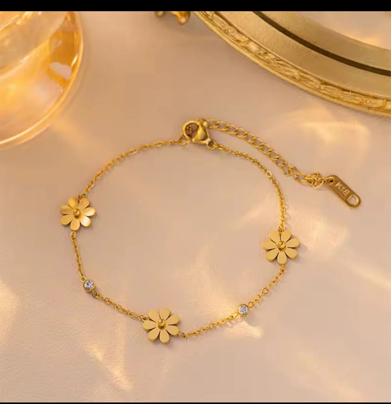 Cute Polly Hand Bracelet