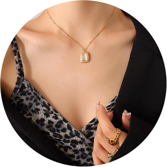 Eye Stone Pendant Necklace