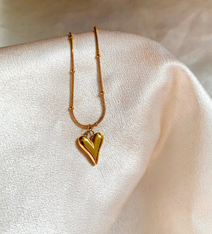 18K Lara Love Necklace
