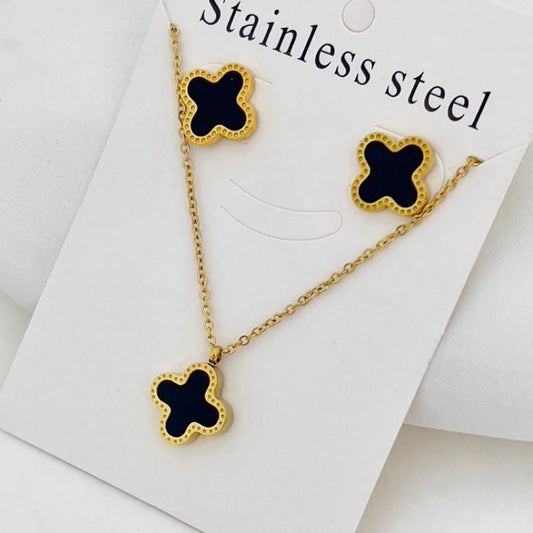 Black Clover Set (Includes 1pc pendant & 2pc earrings)